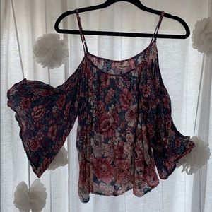 Billabong floral top